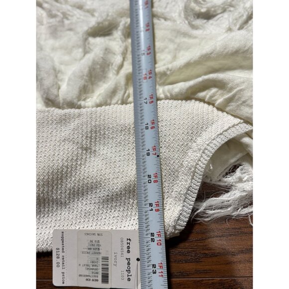 NEW Free People M Ivory Textured Fringe Knit Tank Top Sweater Boho Chic Design - Picture 13 of 15